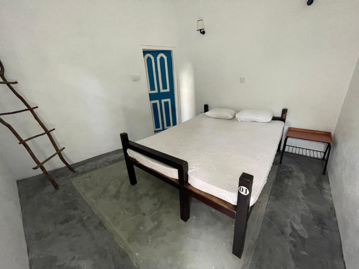 Bunk 15 Hiriketiya Pansiyon Dikwella Dış mekan fotoğraf