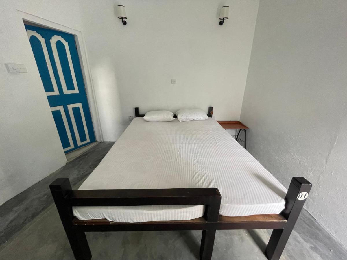 Bunk 15 Hiriketiya Pansiyon Dikwella Dış mekan fotoğraf