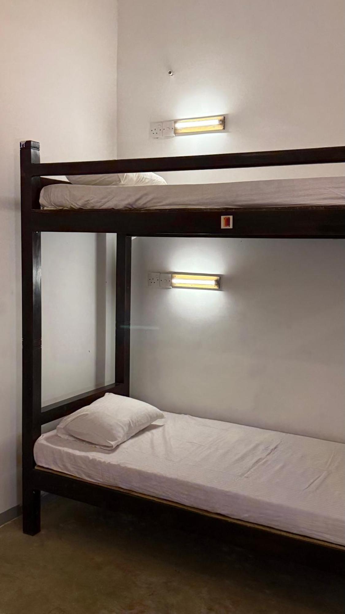 Bunk 15 Hiriketiya Pansiyon Dikwella Dış mekan fotoğraf