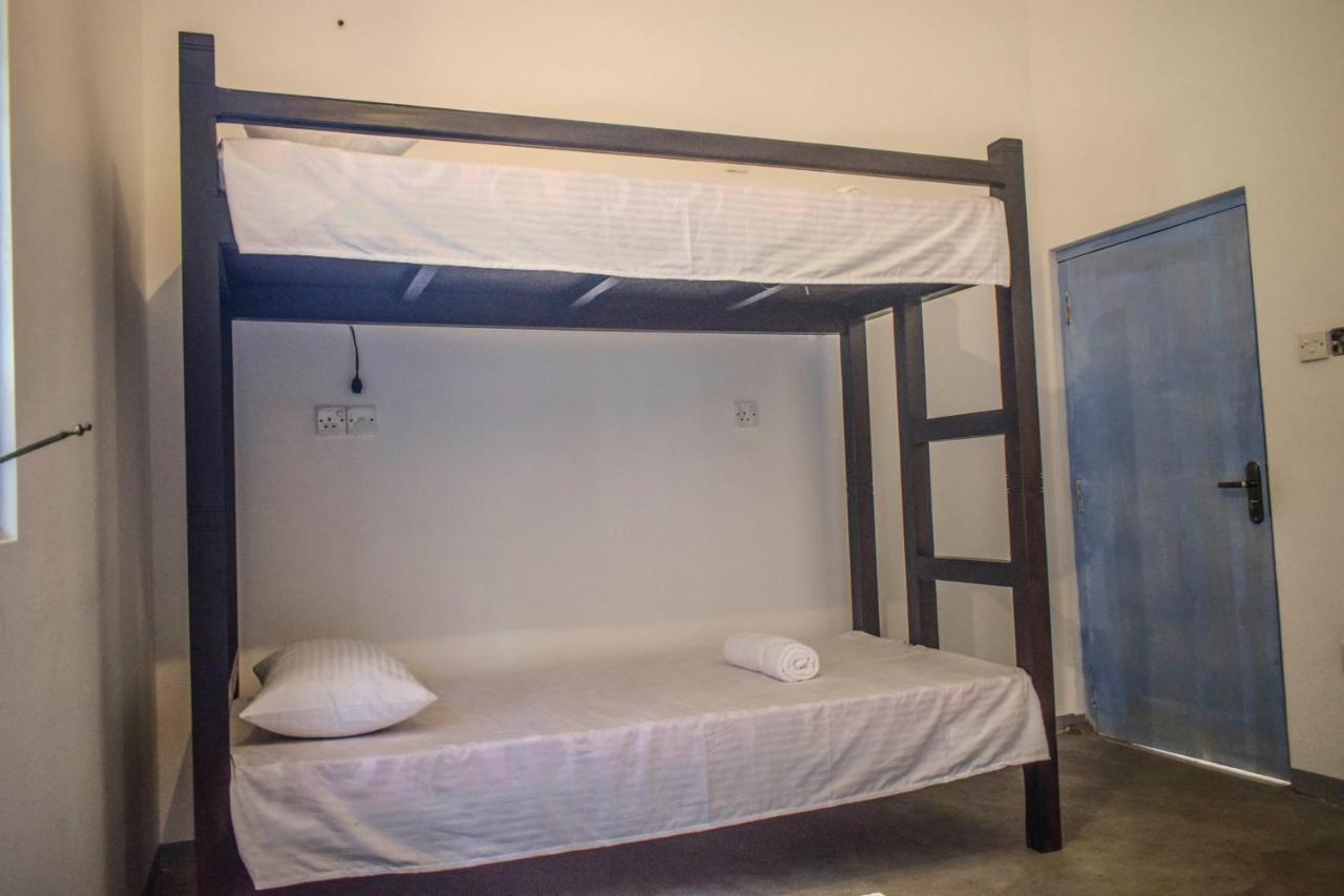 Bunk 15 Hiriketiya Pansiyon Dikwella Dış mekan fotoğraf