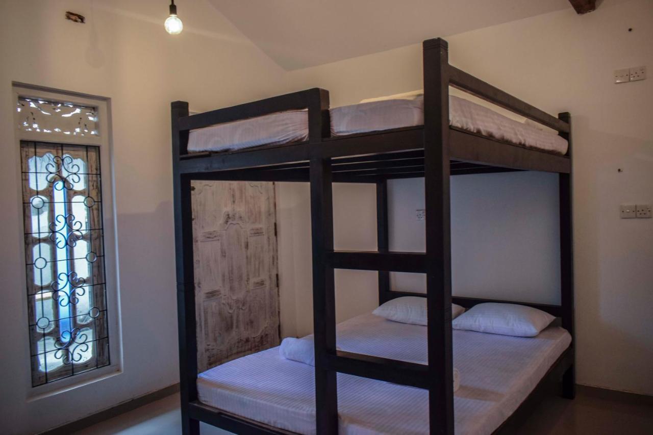 Bunk 15 Hiriketiya Pansiyon Dikwella Dış mekan fotoğraf