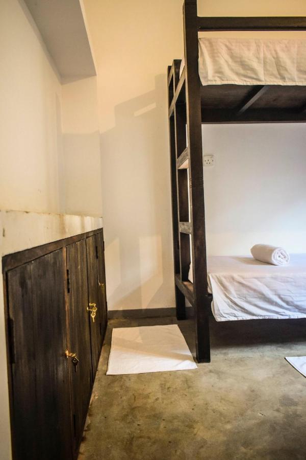 Bunk 15 Hiriketiya Pansiyon Dikwella Dış mekan fotoğraf